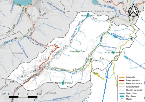 Carte en couleur présentant le réseau hydrographique de la commune