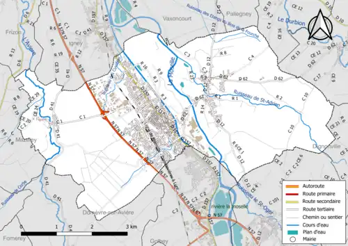 Carte en couleur présentant le réseau hydrographique de la commune