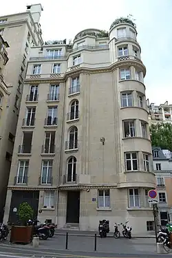 Immeuble du no&nbsp;8 (vers 1920).