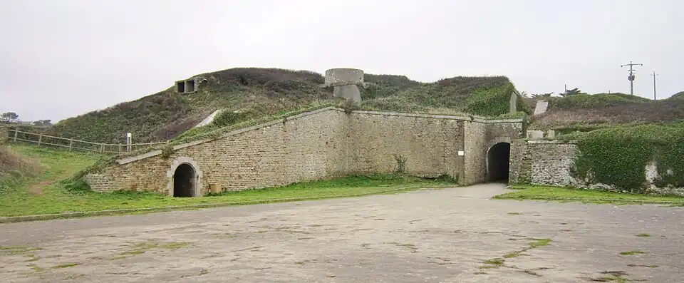 Le fort du Petit Minou vu de l'intérieur de sa cour.