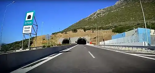 Le tunnel de Klókova&nbsp;(en).