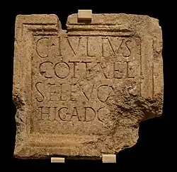 Dalle funéraire de Iulius Seleucus, affranchi AE 1973, 0333.