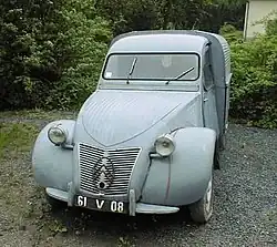 2 CV fourgonnette AU 1952.
