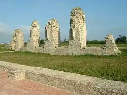 Vestiges du réfectoire.