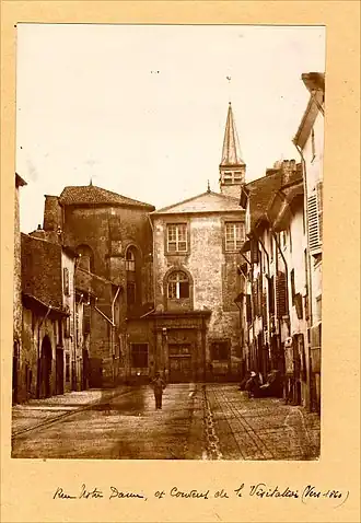 Entrée de l'abbaye vers 1860.