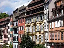 Façades sur rivière, no&nbsp;4 - 12 rue des Dentelles (août 2007).