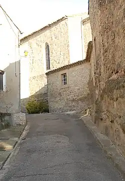 Accès à l'église côté sacristie.