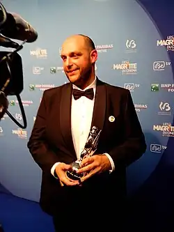 Description de cette image, également commentée ci-après