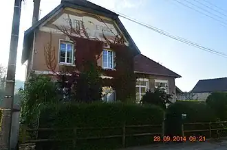 Ancienne mairie-école.