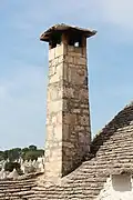 Cheminée d'un trullo à Alberobello en Italie