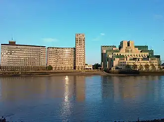 Image illustrative de l’article Albert Embankment