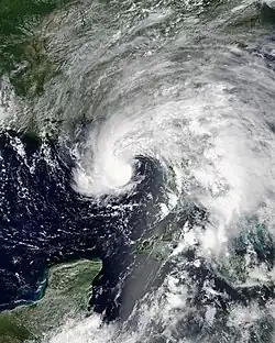 Alberto le 27 mai à 16&nbsp;h&nbsp;21&nbsp;UTC, près de son apex.