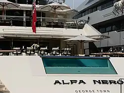 L'Alfa Nero en gros plan