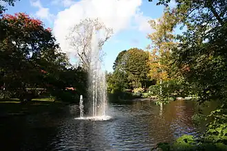 Fontaine dans le parc Alppi.