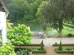 Un des étangs du parc