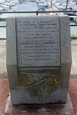 Plaque commémorative pour Earhart à Burry Port.