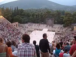 Théâtre d'Épidaure durant le Festival éponyme.