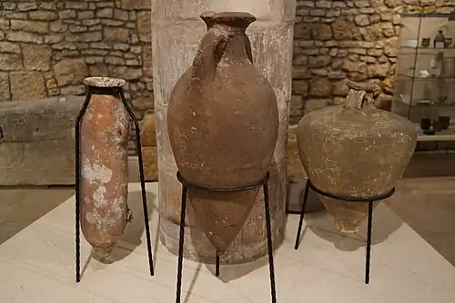 Amphores.