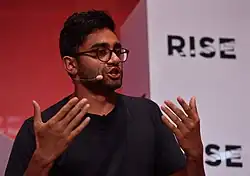 Description de cette image, également commentée ci-après