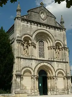 Église Saint-Cybard.