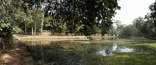 Bassin des ablutions royales à proximité du Phimeanakas