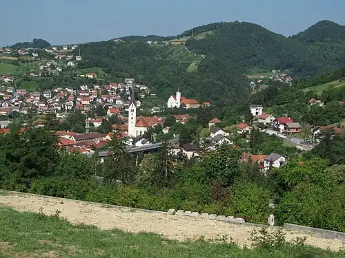 Vue de Krapina depuis Trški Vrh.