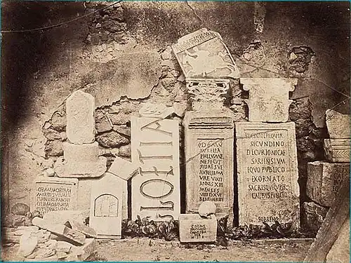 Inscriptions romaines de Cherchell en Algérie, vers 1855-1856.