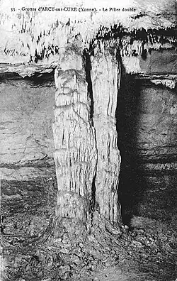 Le Pilier double, Arcy.