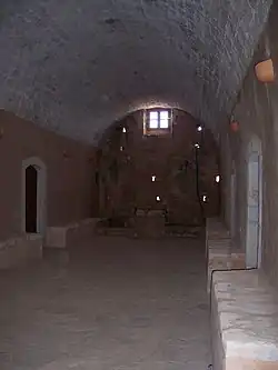 photographie couleurs : un passage voûté