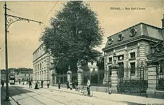 ... rue Sadi-Carnot...