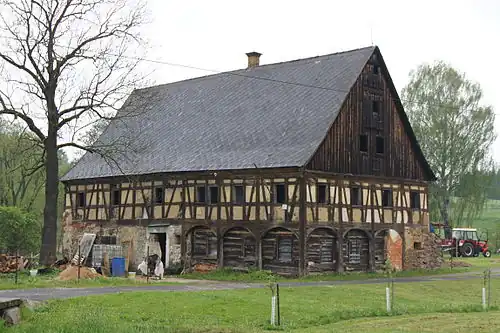 Arnoltice : maison rurale traditionnelle.