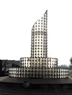 Le rond-point en verre.