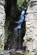 Cascade artificielle.