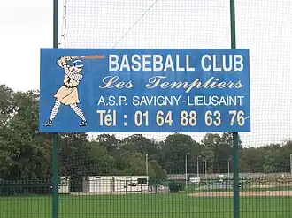 Pancarte à l'entrée de l'ancien terrain des Templiers de Sénart