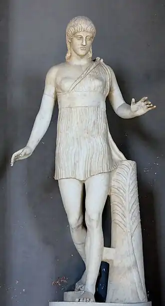 Statue d'une jeune coureuse, victorieuse à un concours. Copie romaine d'un original du Ve&nbsp;siècle&nbsp;av. J.-C. Musées du Vatican.