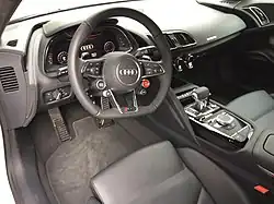 Vue du cockpit avec l’écran LCD