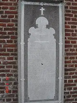 Pierre tombale du maire Lanvin.