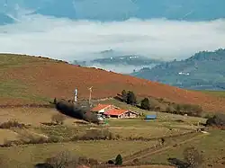 Aula Vital, salle de classe de la nature et musée pratique des énergies alternatives, Collada del Puerto, Sierra de Tameza.