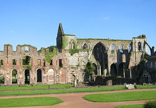 Vue des ruines de l'abbaye.