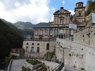 L'abbaye de la Très-Sainte-Trinité de Cava de' Tirreni