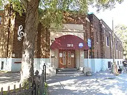 Description de cette image, également commentée ci-après