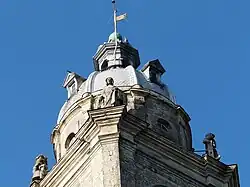 Photographie montrant le sommet du beffroi