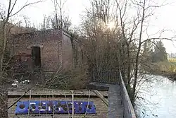 Ruines de la gare en 2019.