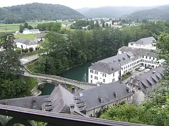 Vue d'ensemble du sanctuaire et collège de Betharram.