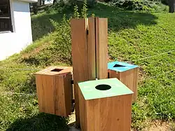 Nouvelle poubelle de tri sélectif au centre du parc