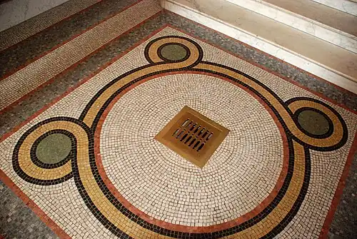 Mosaïques du hall d'entrée.
