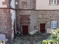 Château de Birkenwald : portails Renaissance.