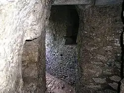 Les oubliettes d'un château.