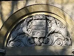 Les armes sculptées