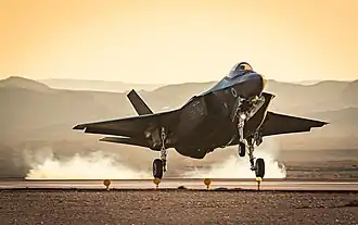 F-35I Adir israélien en atterrissage